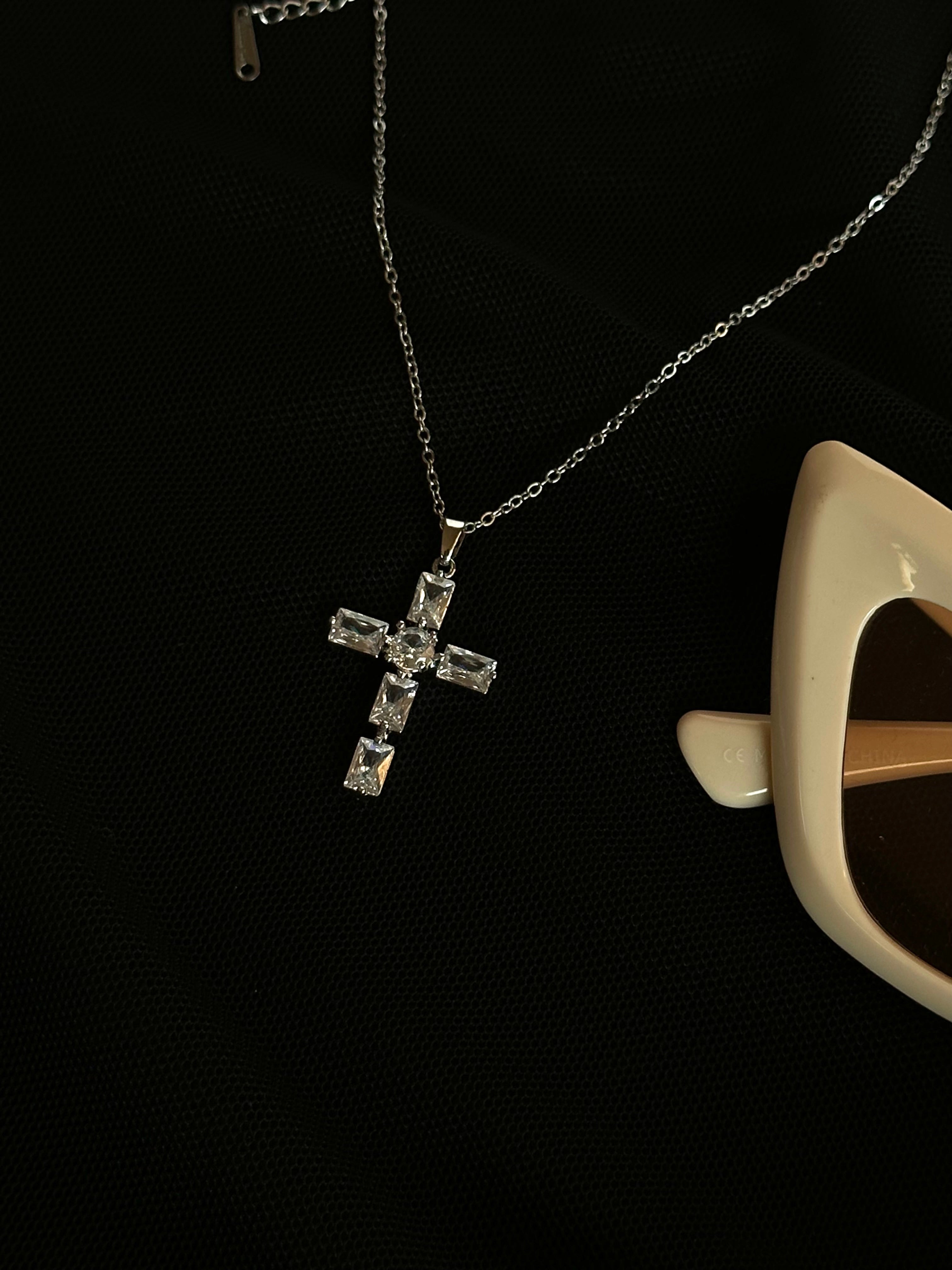 Irreplaceable Love Necklace