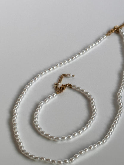 Classic Pearl Necklace