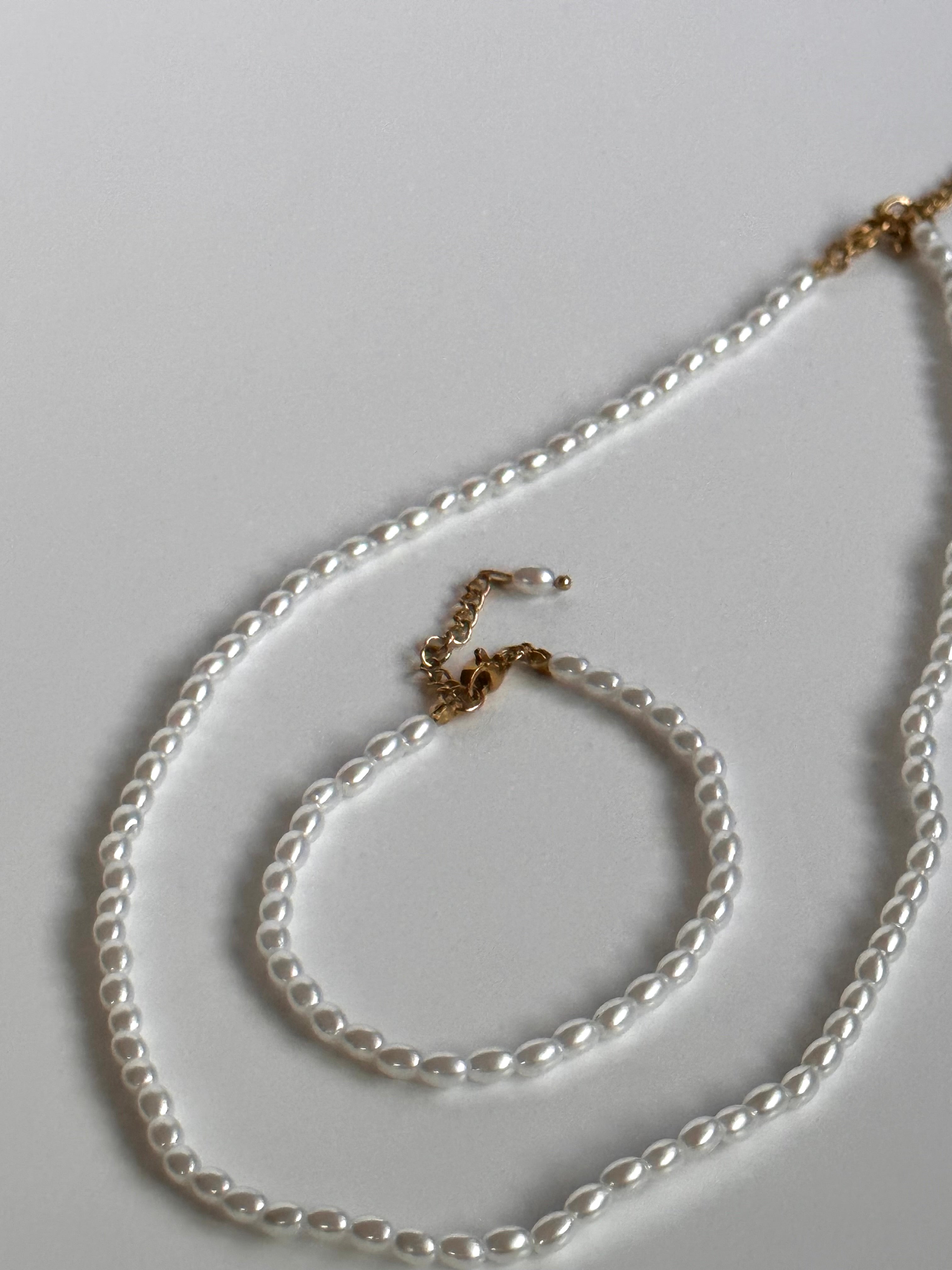 Classic Pearl Bracelet
