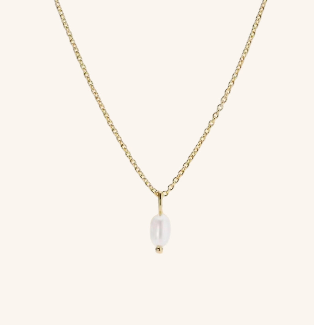 Dainty Pearl Necklace