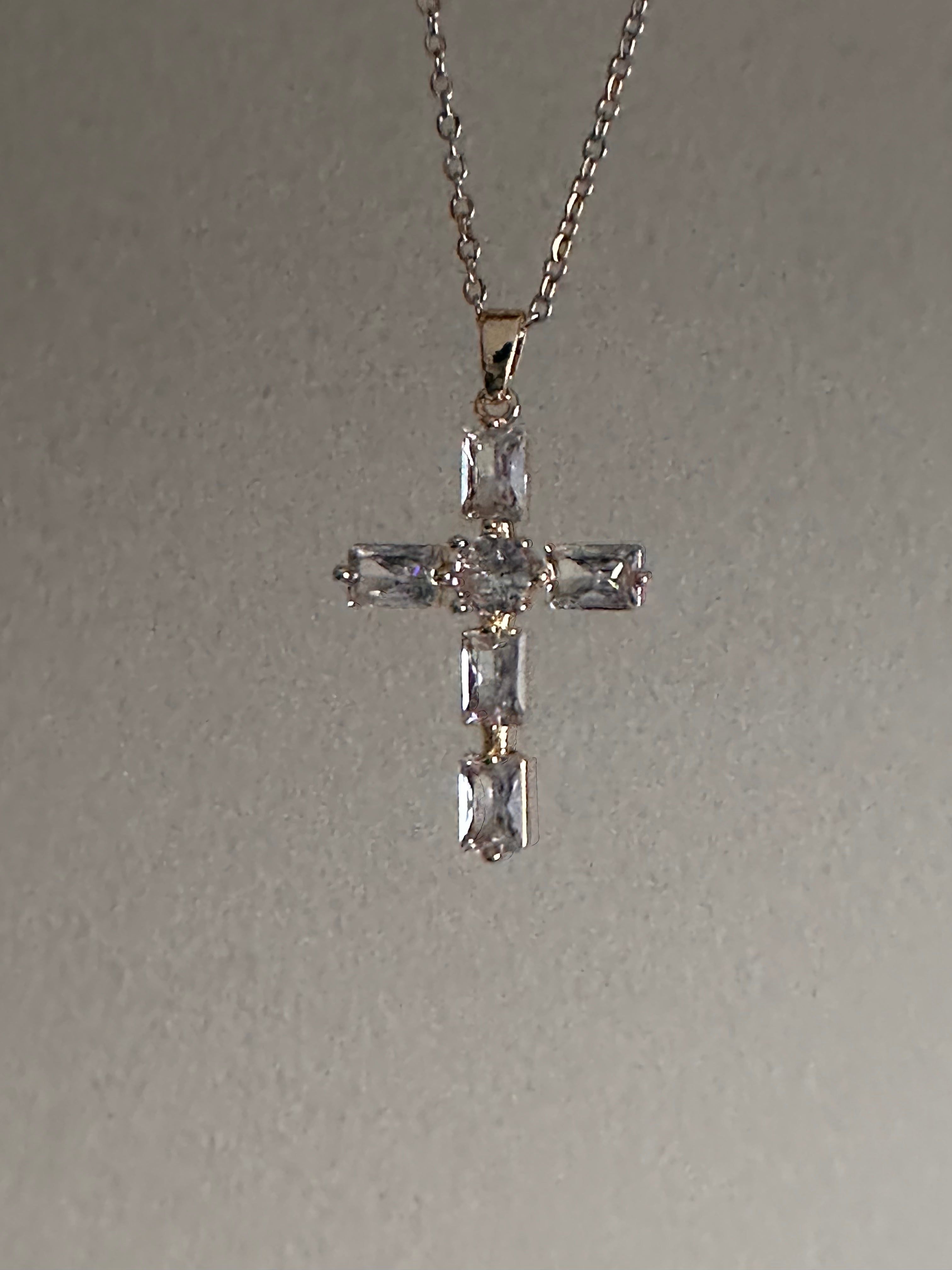 Irreplaceable Love Necklace