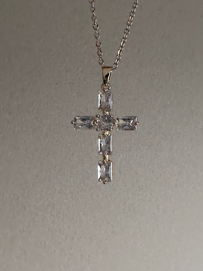 Irreplaceable Love Necklace